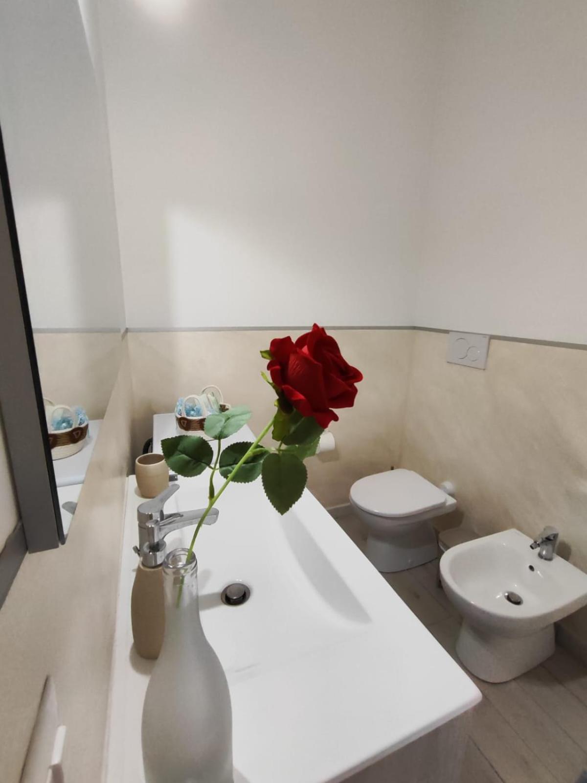 Casa Vacanze Con Giardino I Girasoli - Cin It 09006 - 9 C 2000 R4042- Sorso Exterior foto